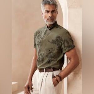 Banana Republic Relaxed Resort Shirt